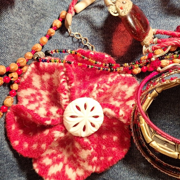 25 Bundle Lot Southwestern Boho Style Jewelry RED Themed Cowboy Hippie Wearable - Picture 9 of 10